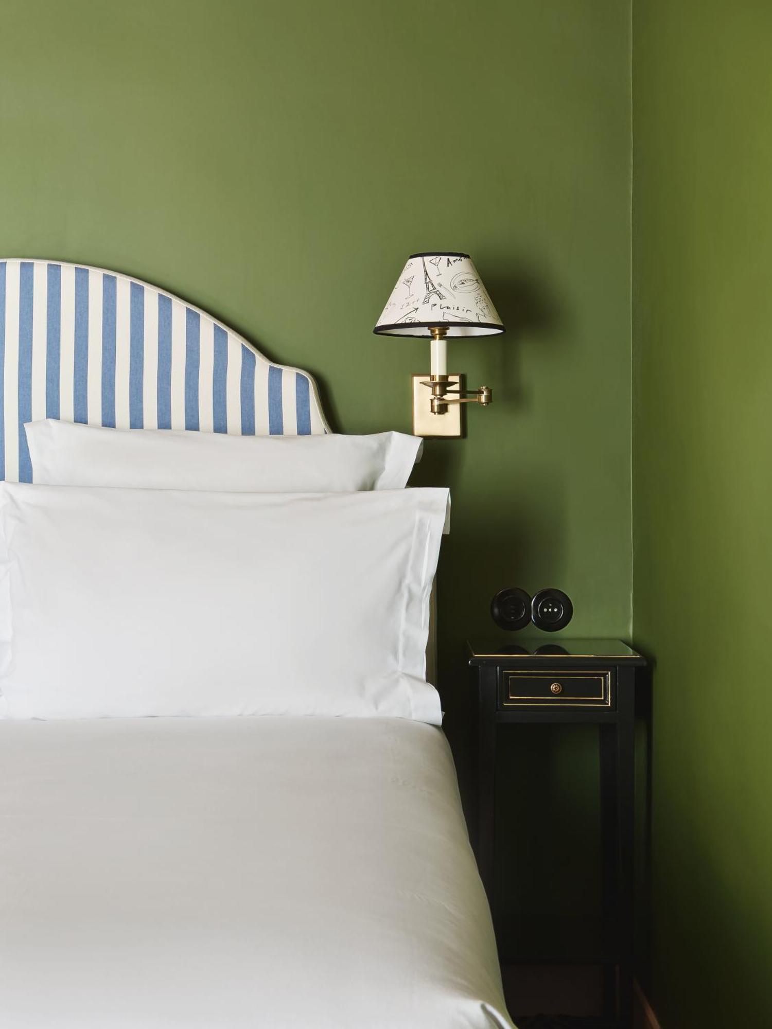 Hotel Les Deux Gares Paris Rum bild