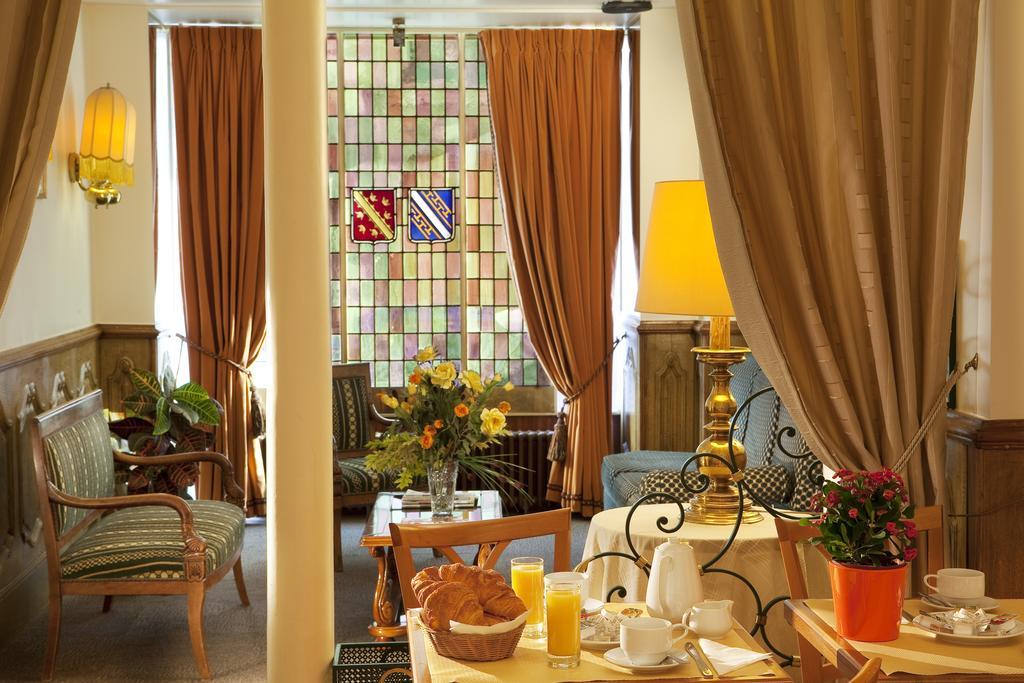 Hotel Les Deux Gares Paris Exteriör bild